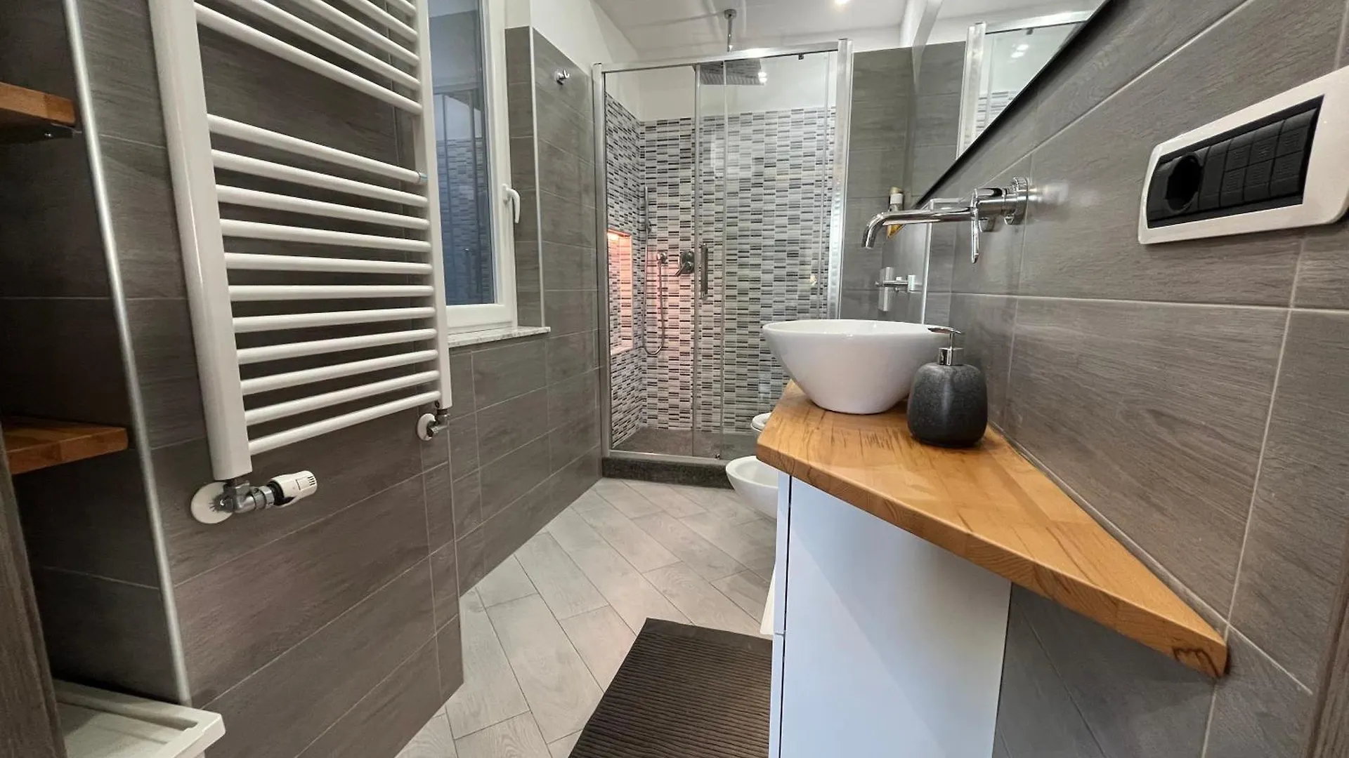 Roby'S Guest House In San Martino Janov